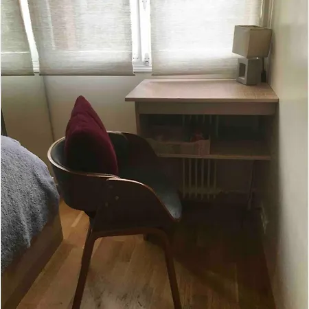 2 Pieces Lumineux Et Calme A Apartment *